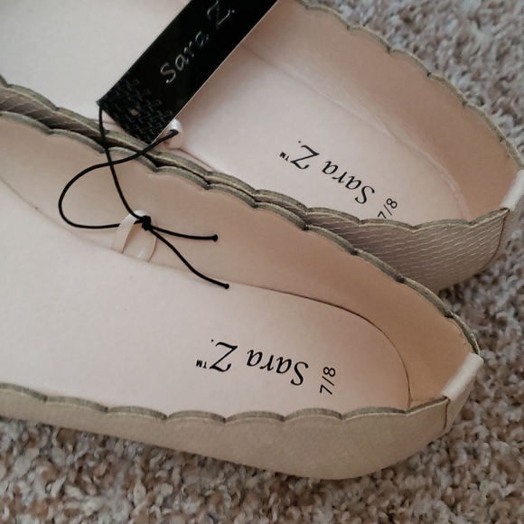 NEW Sara Z  Cream Color Shoes - Picture 3 of 8